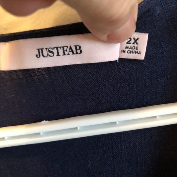 New Justfab size 2x overtop, blue with white embellishments, long sleeves - Picture 5 of 7